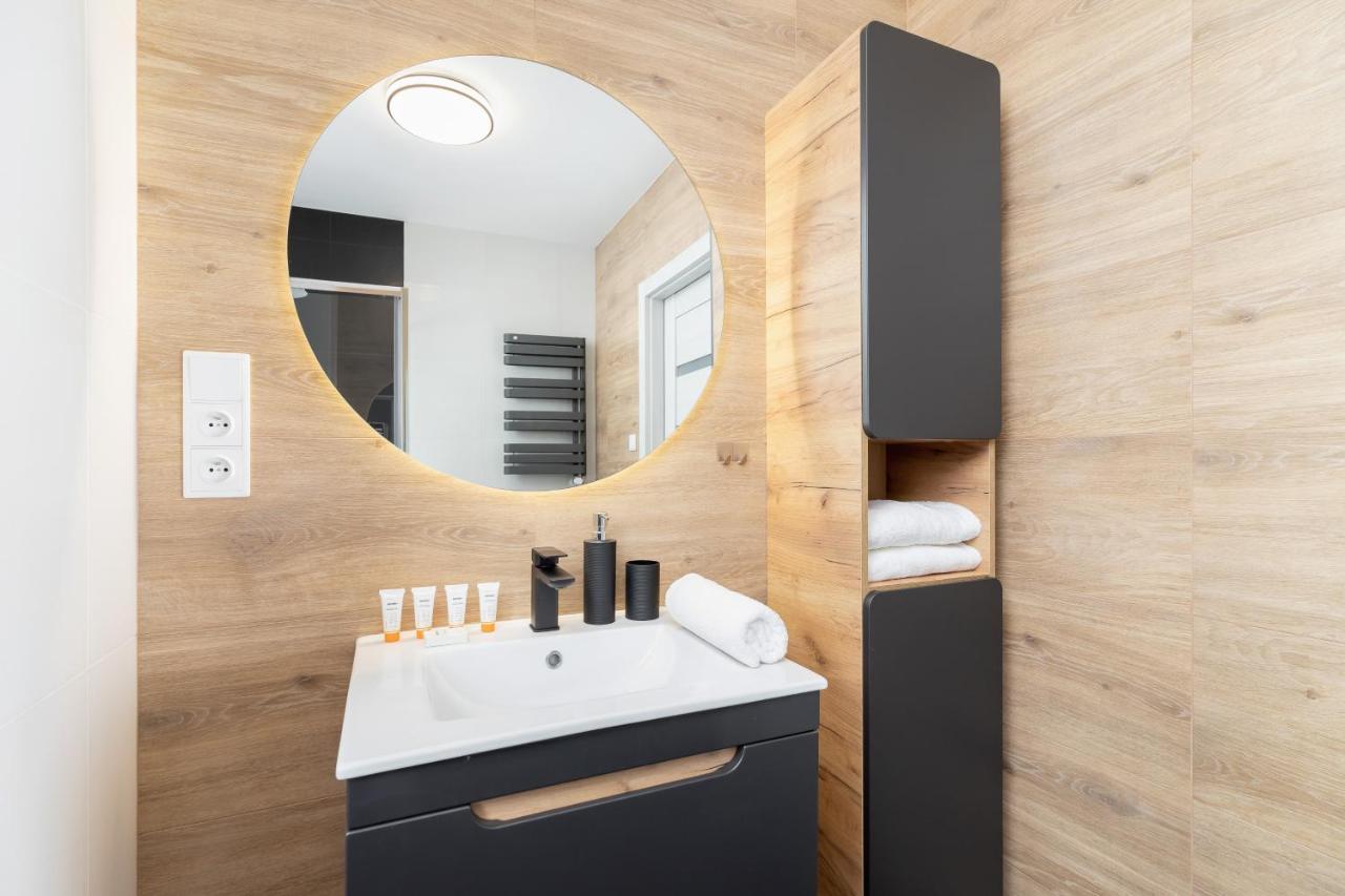 Salsa Apartments Cracow By Renters Красков Екстериор снимка